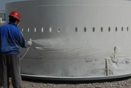 霞山设备除锈喷漆翻新服务简介